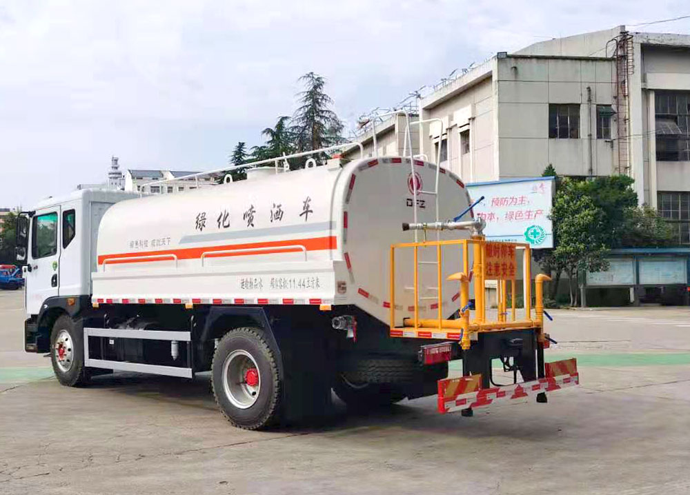 東風多利卡D9加長版