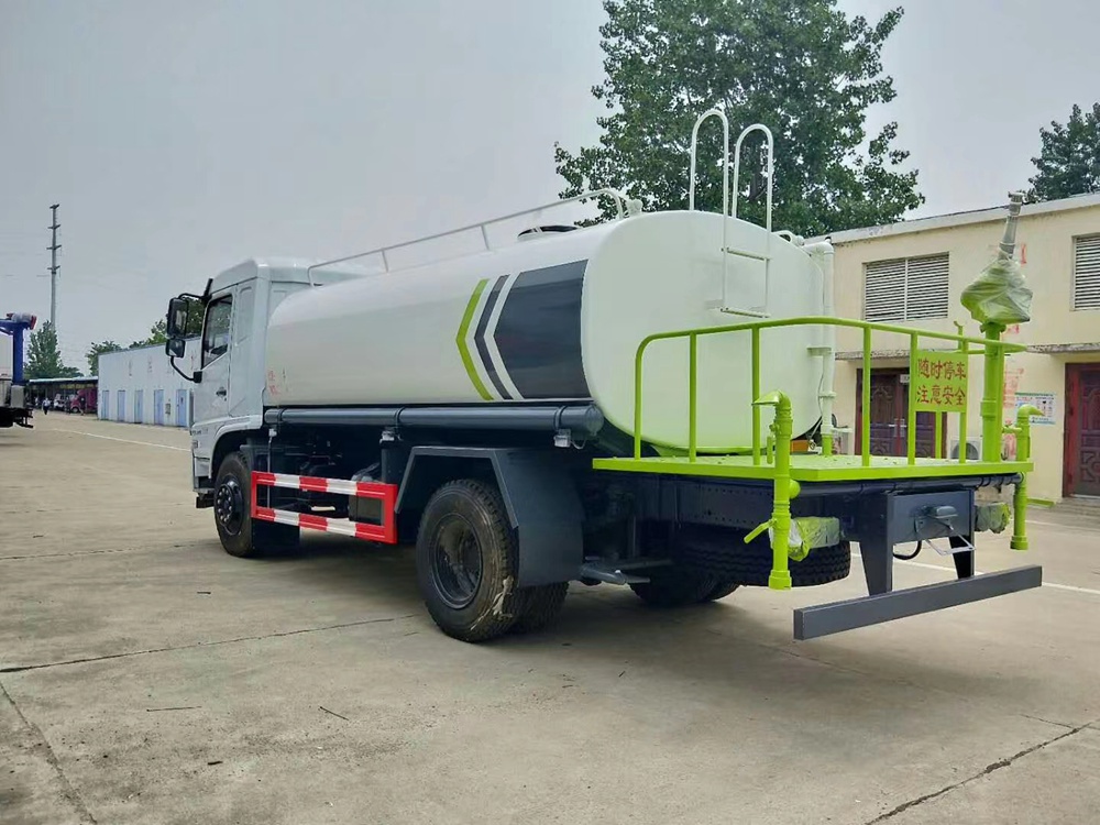東風(fēng)專底D3灑水車【12立方】【14立方】
