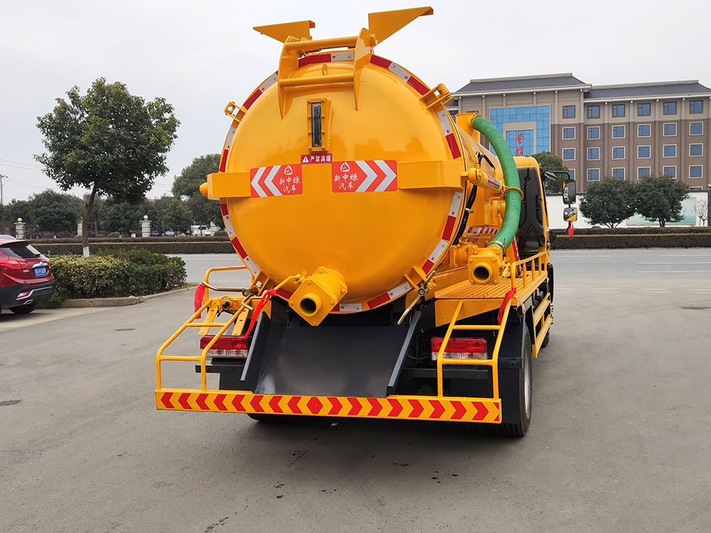 【7.5立方】東風凱普特K7東風多利卡吸污車