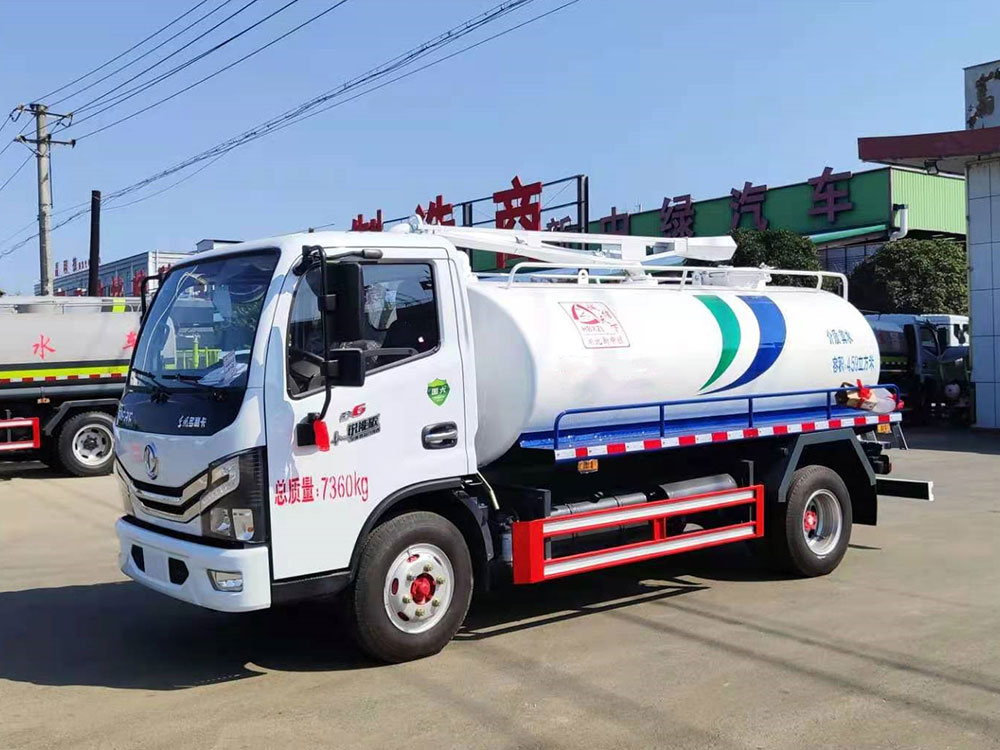 【4.6立方 】東風多利卡D6吸糞車